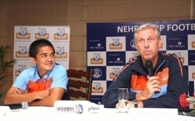 Koevermans, Chhetri wish U-16 Boys luck