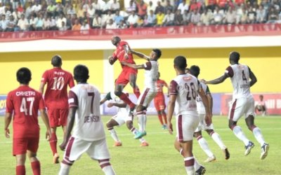 Champions Churchill resume title defence