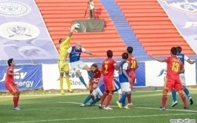 Dempo capitalise on top-three slip ups