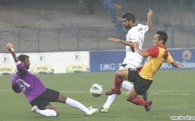 Title contenders East Bengal entertain Pune FC