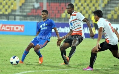 Clifford, Romeo on target as Dempo overwhelm Mumbai FC