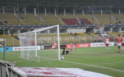 TEN-MEN LAJONG HOLD TEN-MEN SPORTING GOA