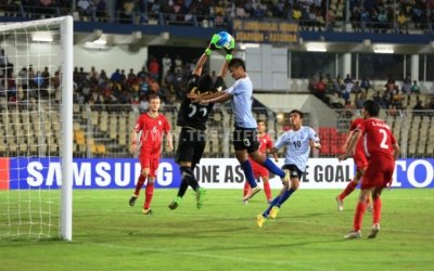 10-MAN INDIA GO DOWN TO SUPERIOR IRAN