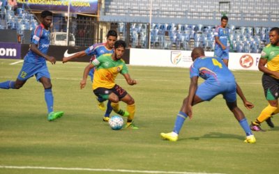 KINGFISHER EAST BENGAL RIDE ON BIRTHDAY BOY ROBIN SINGH'S BRACE TO DOWN CHENNAI CITY FC