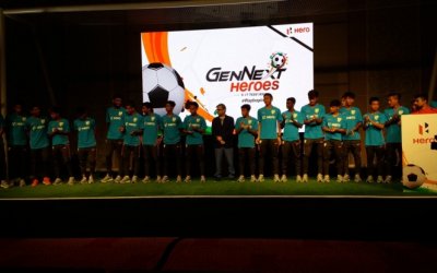 HERO MOTOCORP PRESENTS TOKEN OF APPRECIATION TO INDIA U-17s