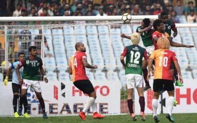 MOHUN BAGAN DEFEAT KINGFISHER EAST BENGAL IN KOLKATA DERBY