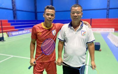 Suresh Wangjam shuttles between Badminton and Football with dad during off-season