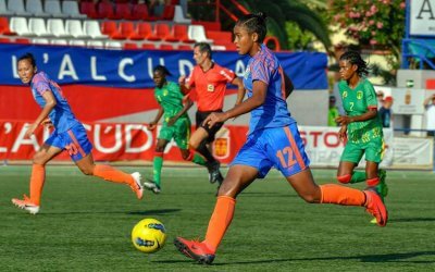 Forwards together: Incredible to learn from Bala-di, quips young Manisha