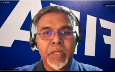 Basir Mohamed and Colin Chambers share experiences at International Virtual Coaching Conference